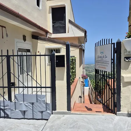 Nocleg ze śniadaniem Belvedere Di Ciro'