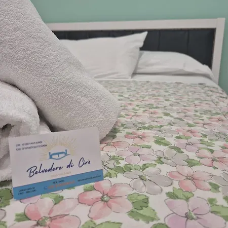 Belvedere Di Ciro' Couette-café 3*