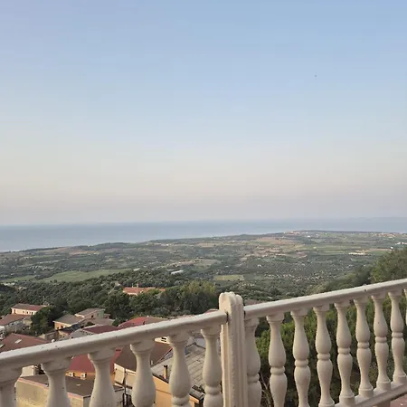 Couette-café Belvedere Di Ciro' 3*